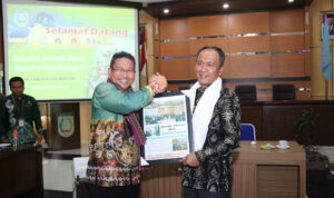 Pemko Banjarbaru dan Pemkab Banjar Raih Top Leader In Digital Implementation 2019