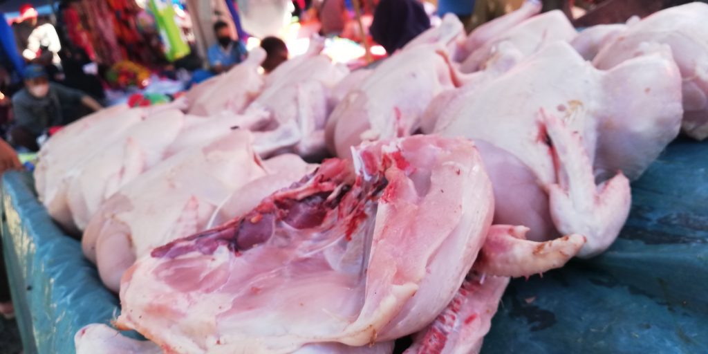 Ayam Potong Dan  Bawang Merah Kompak Harganya  Meroket 