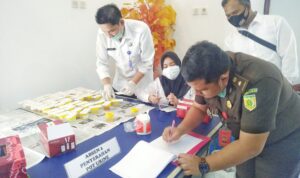 Tes Urine Pegawai Kejari Banjarbaru