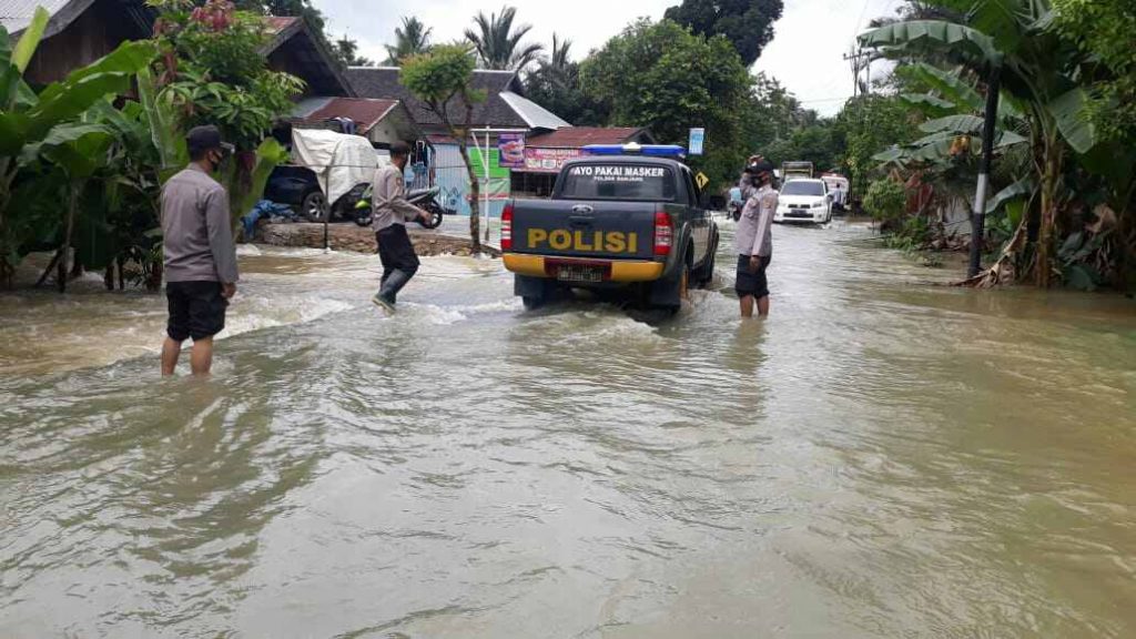 Banjir di HSU Genangi Sebagian Ruas Jalan