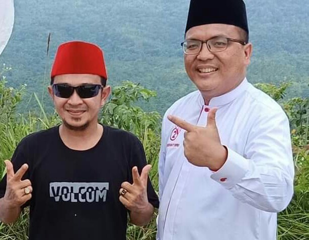 Haji Deni bersama Haji Denny