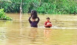 Kepala Desa Tajau Landung