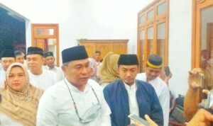 Ketua DPP Partai Gerindra Bidang Informasi Strategis, Danang Wicaksana Sulistya (tengah). Foto Dok