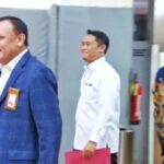 Ketua KPK Firli Bahuri berada di paling kiri baju jas warna biru (Foto Medcom.id).