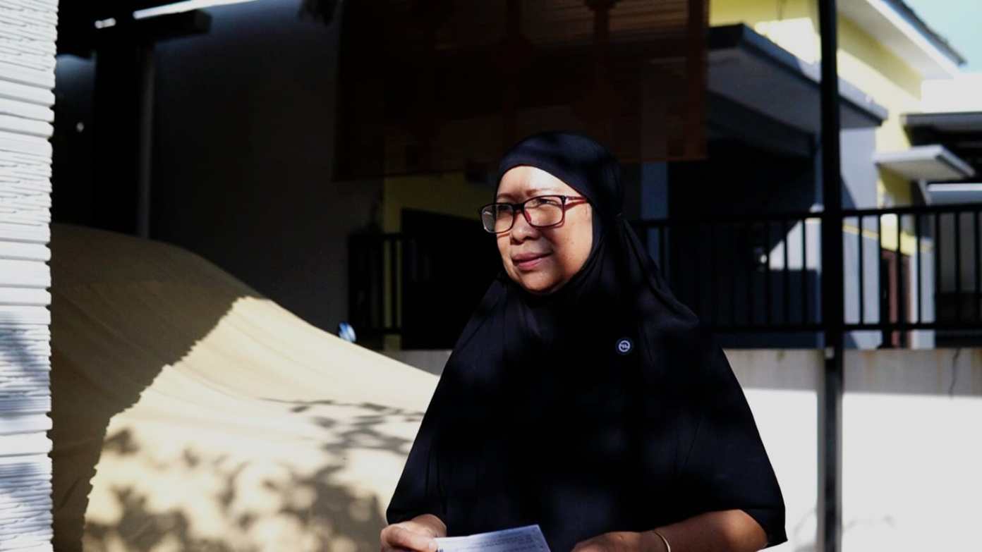 Warga Kampoeng Safwah Ini Bahagia Setelah Terima Reward Tagihan Gratis dari PTAM Intan Banjar