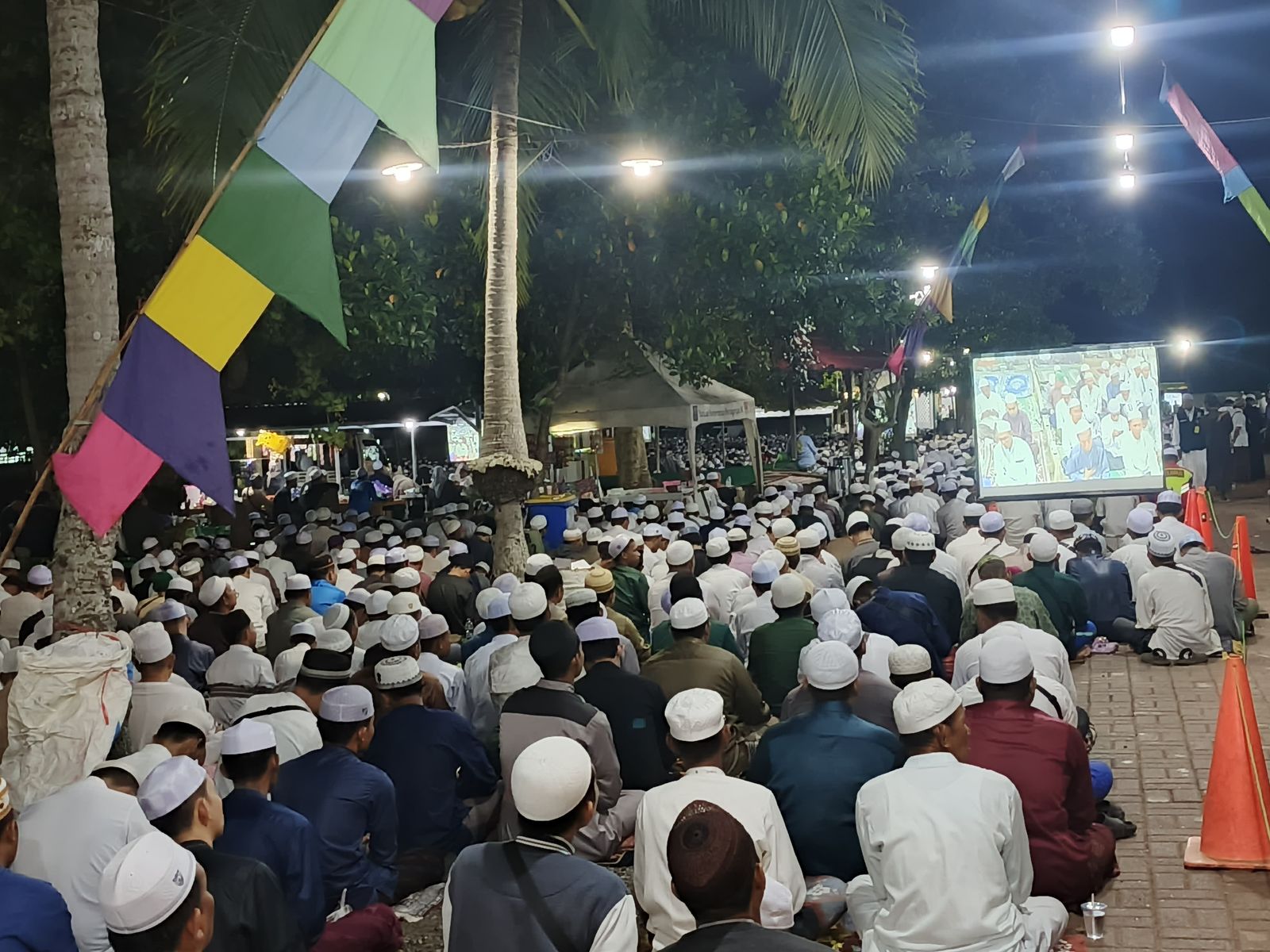 Tungkaran Martapura Dipenuhi Ribuan Jemaah Haul ke-1 Guru Banjar Indah