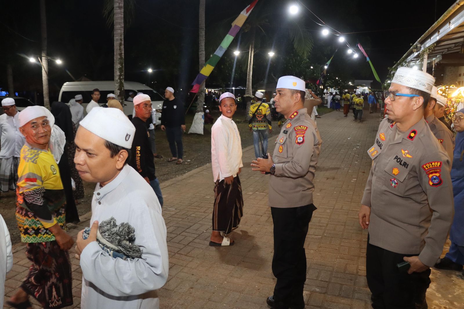 Ratusan Personel Polres Banjar Amankan Haul Pertama Guru Banjar Indah