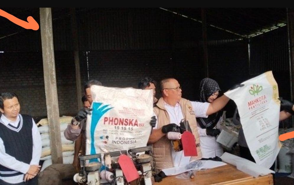 Polda Kalsel Bongkar Praktik Oplosan Pupuk di Banjarbaru, 7 Ton Barang Bukti Diamankan