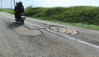 Jalan Desa Keramat Rusak Parah, Warga Khawatir Keselamatan Terancam