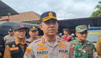 Polres Banjar Amankan 10 Orang Terduga Premanisme “Ayunkan Parang” di Pengaron
