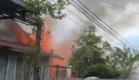 BREAKING NEWS! Api Mengamuk di S Parman Gang Nusa Indah Banjarmasin