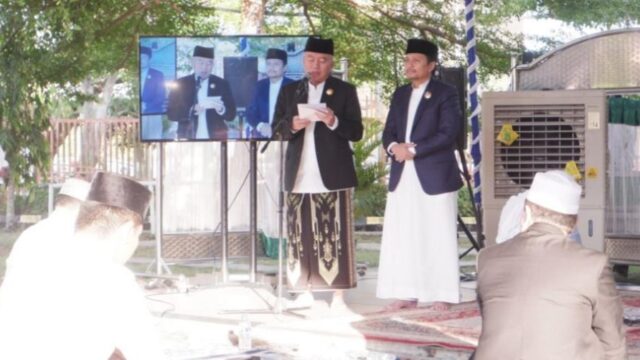 Gubernur H. Muhidin dan Wagub Hasnuryadi Sholat Idul Adha di Masjid Sabilal, Doakan Jemaah Haji Kalsel Menjadi Haji Mabrur